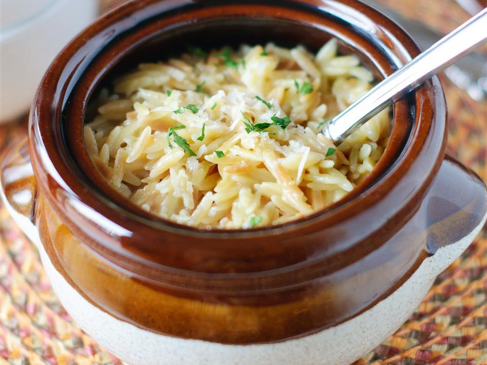 Parmesan tỏi orzo