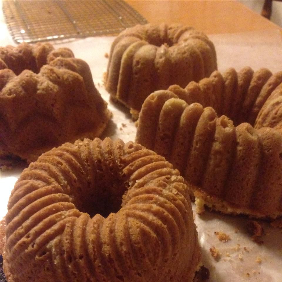 Kit Kat Bundt Cake