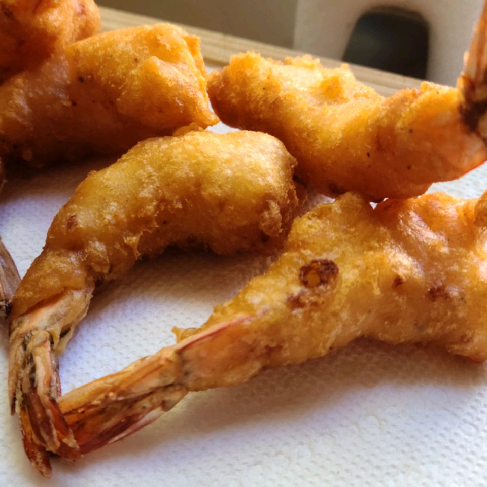 Tempura tôm ngon và nước chấm rượu sake