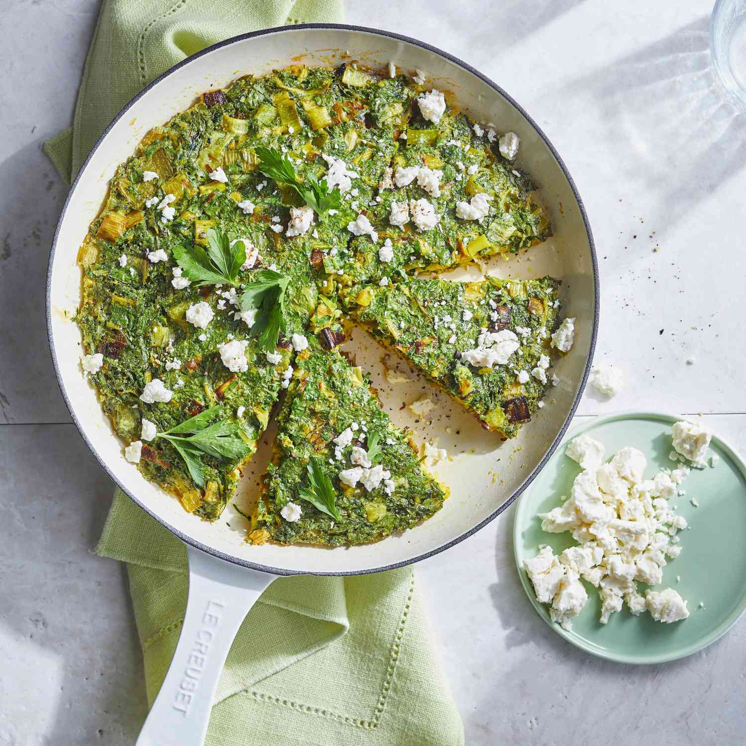 Overstuffed Herb trứng tráng