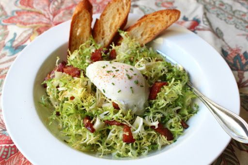 Đầu bếp Johns Salad Lyonnaise