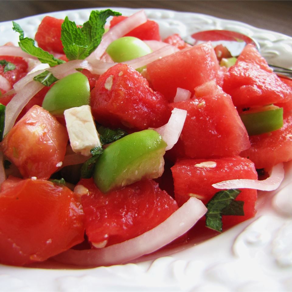 Dưa hấu và cà chua feta salad