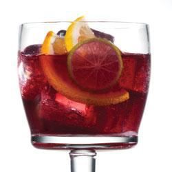 Sangria màu đỏ với chất làm ngọt tự nhiên Truvia