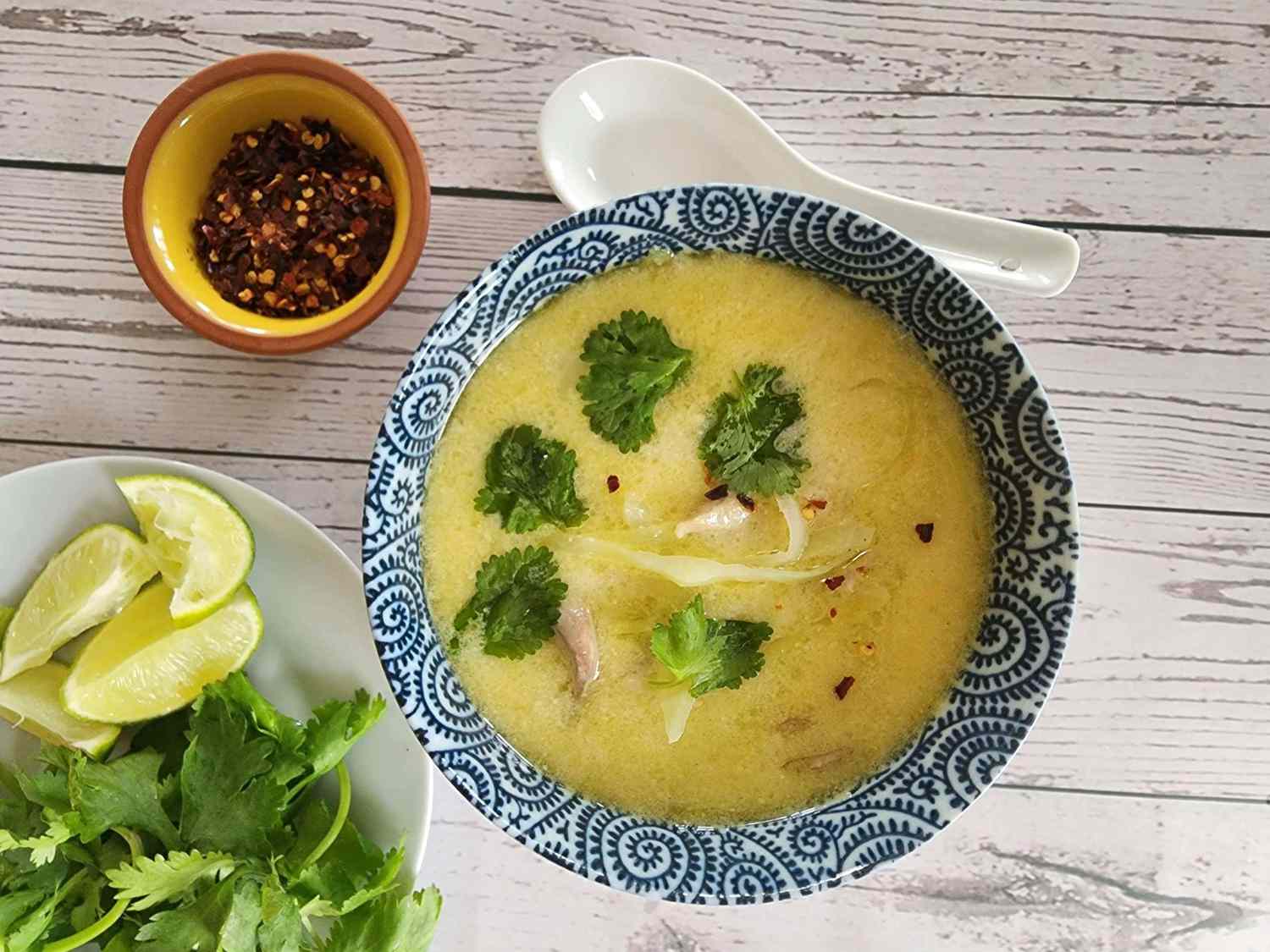 Công thức súp tom kha tốt nhất của Thái Lan