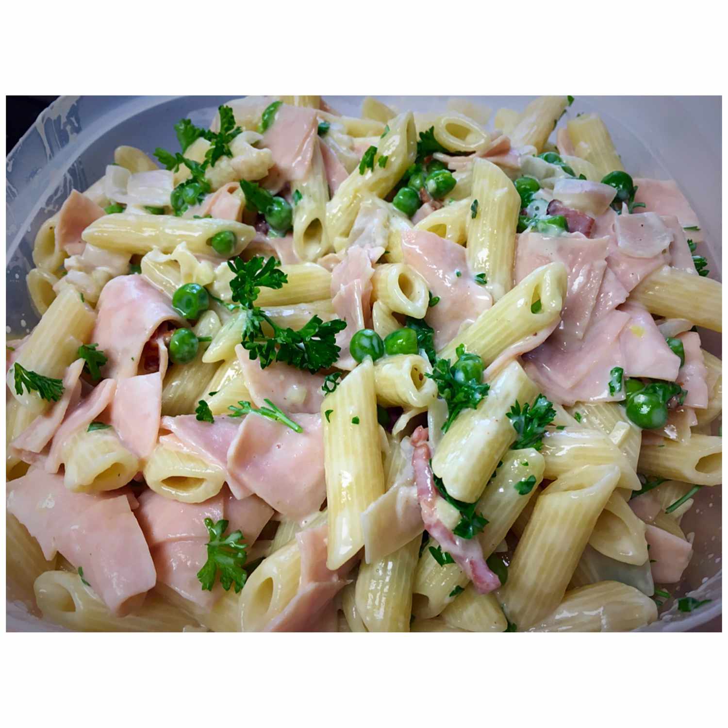 Pasta carbonara nhanh chóng và kem