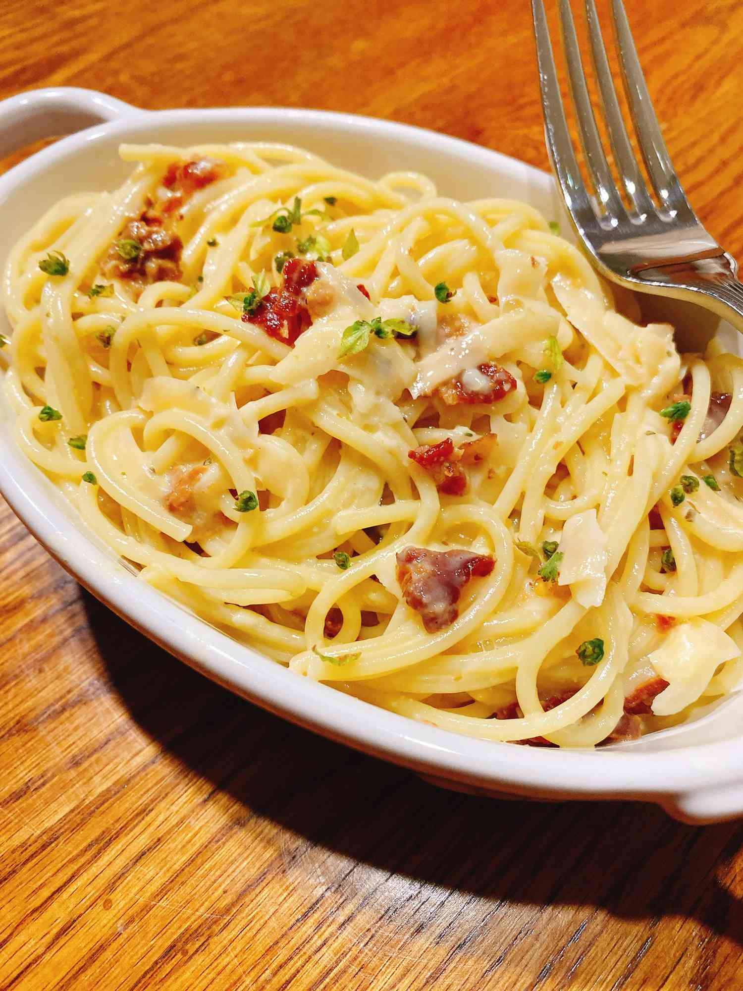 Sữa chua Hy Lạp carbonara