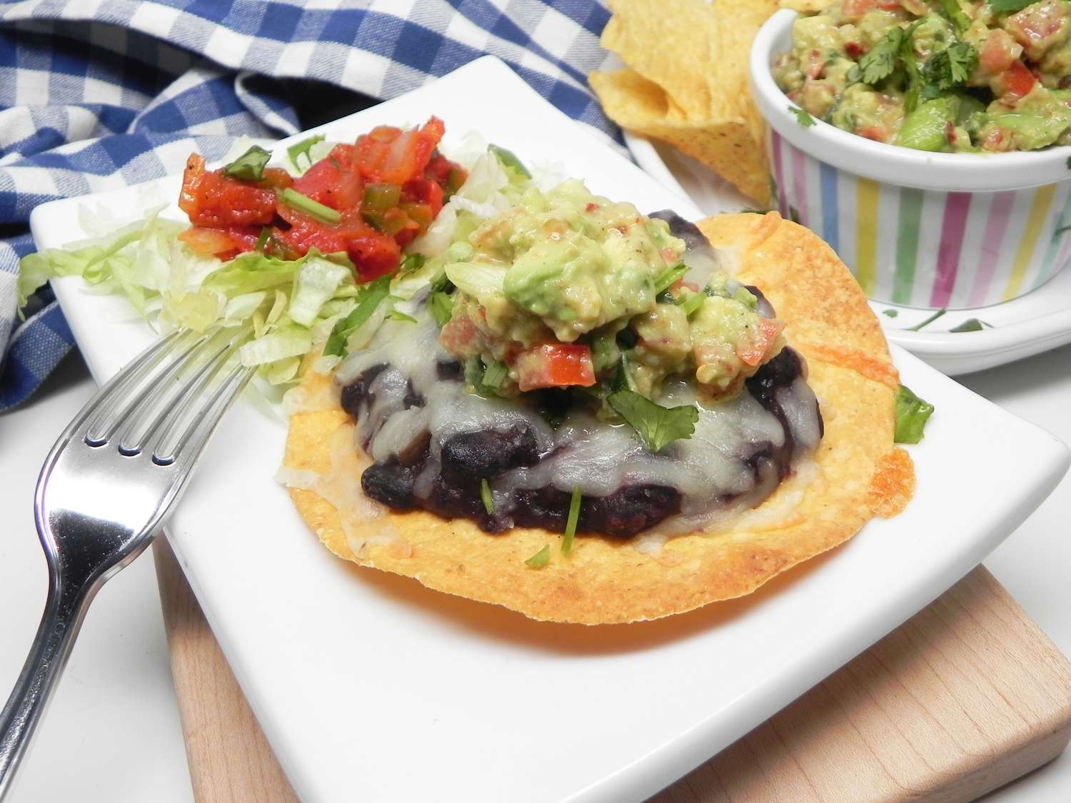 Đậu đen Tostadas