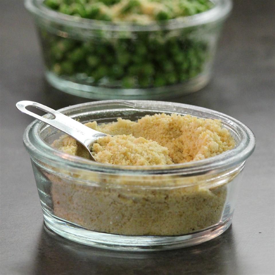 Cheesan "nghiền" phô mai Parmesan