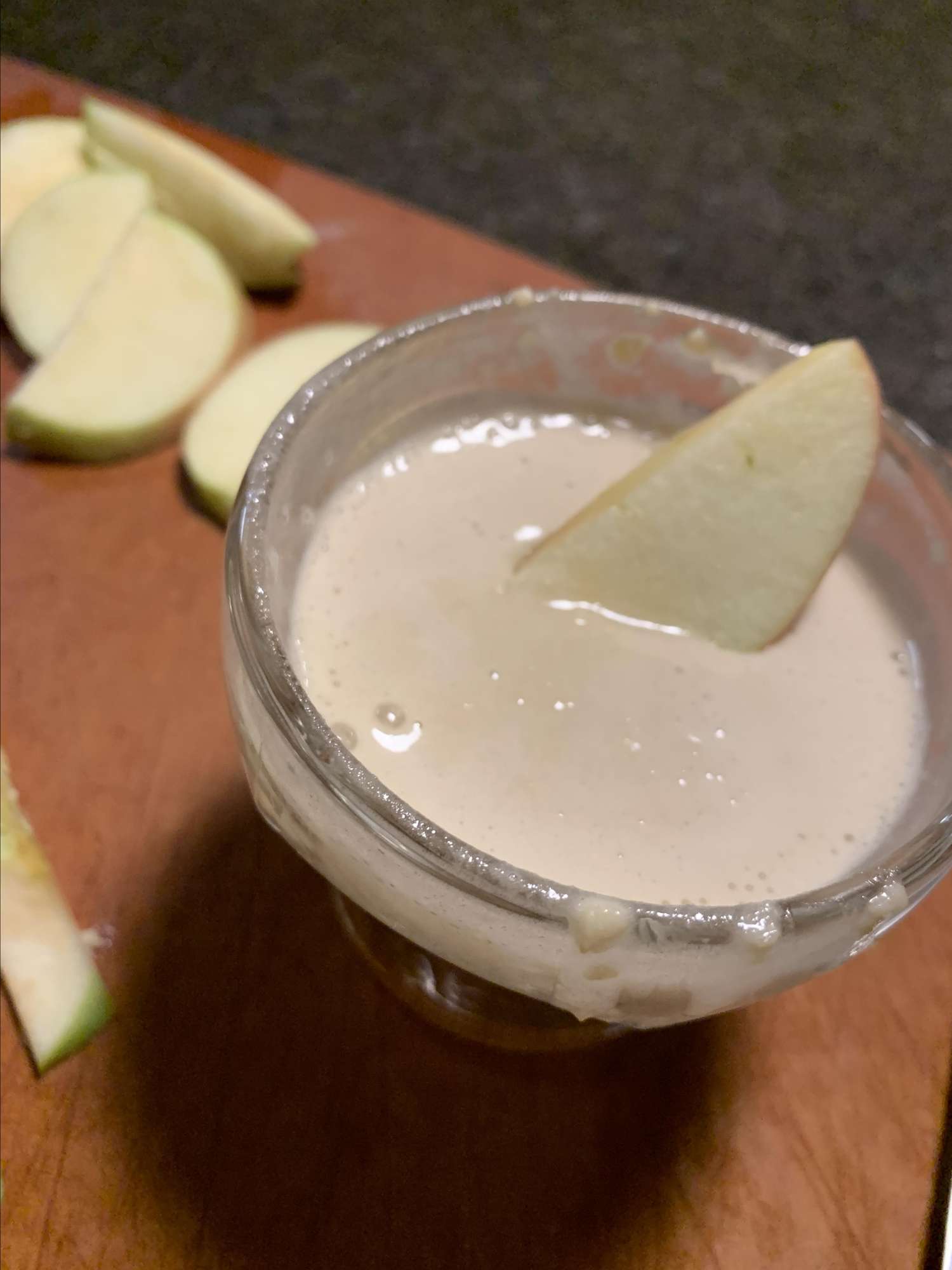 Amaretto Apple nhúng