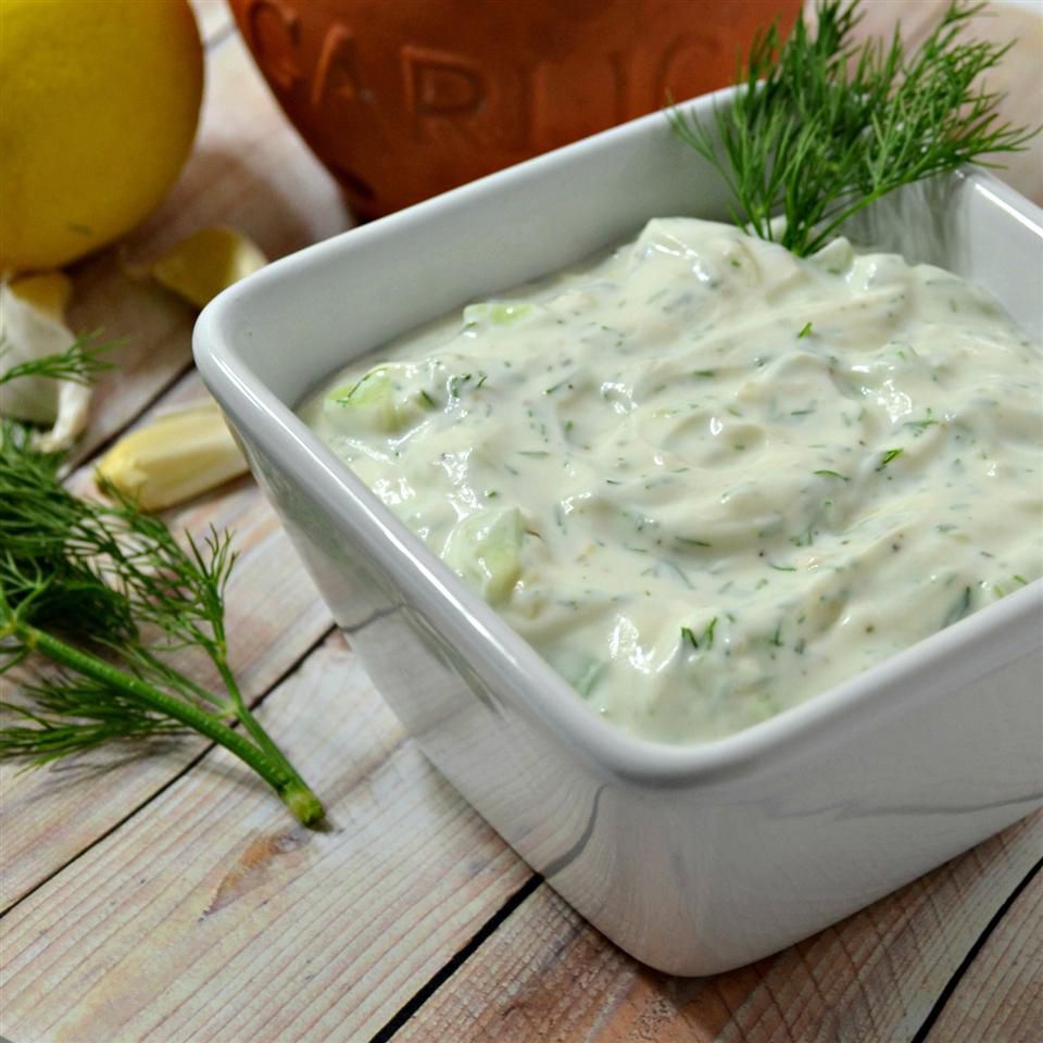 Nước sốt tzatziki i