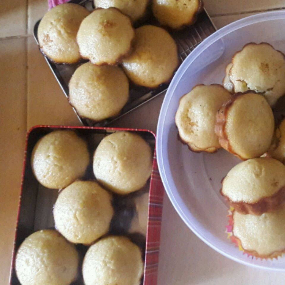 Một bát cupcakes chanh