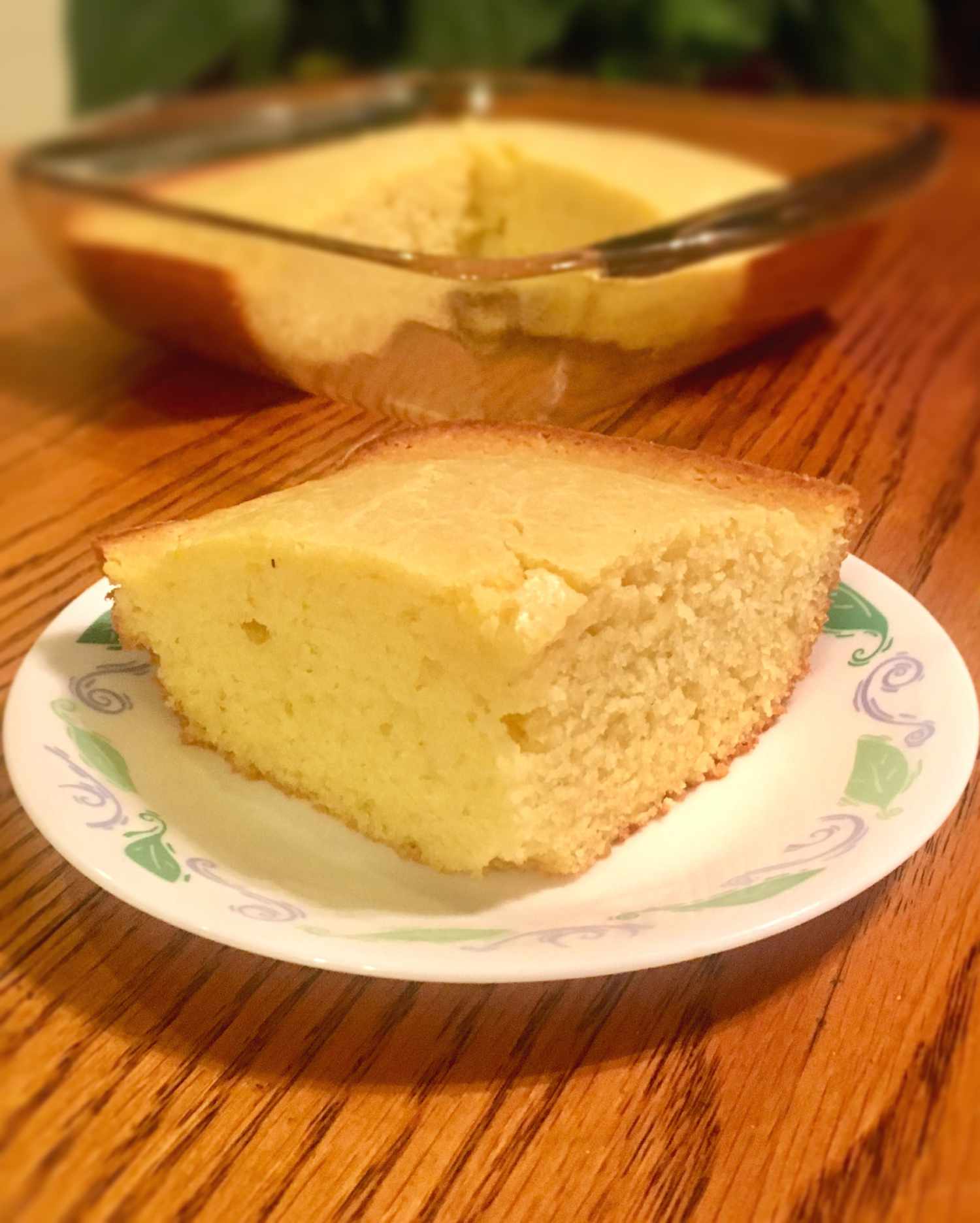 Cornbread ẩm ướt, ngọt ngào