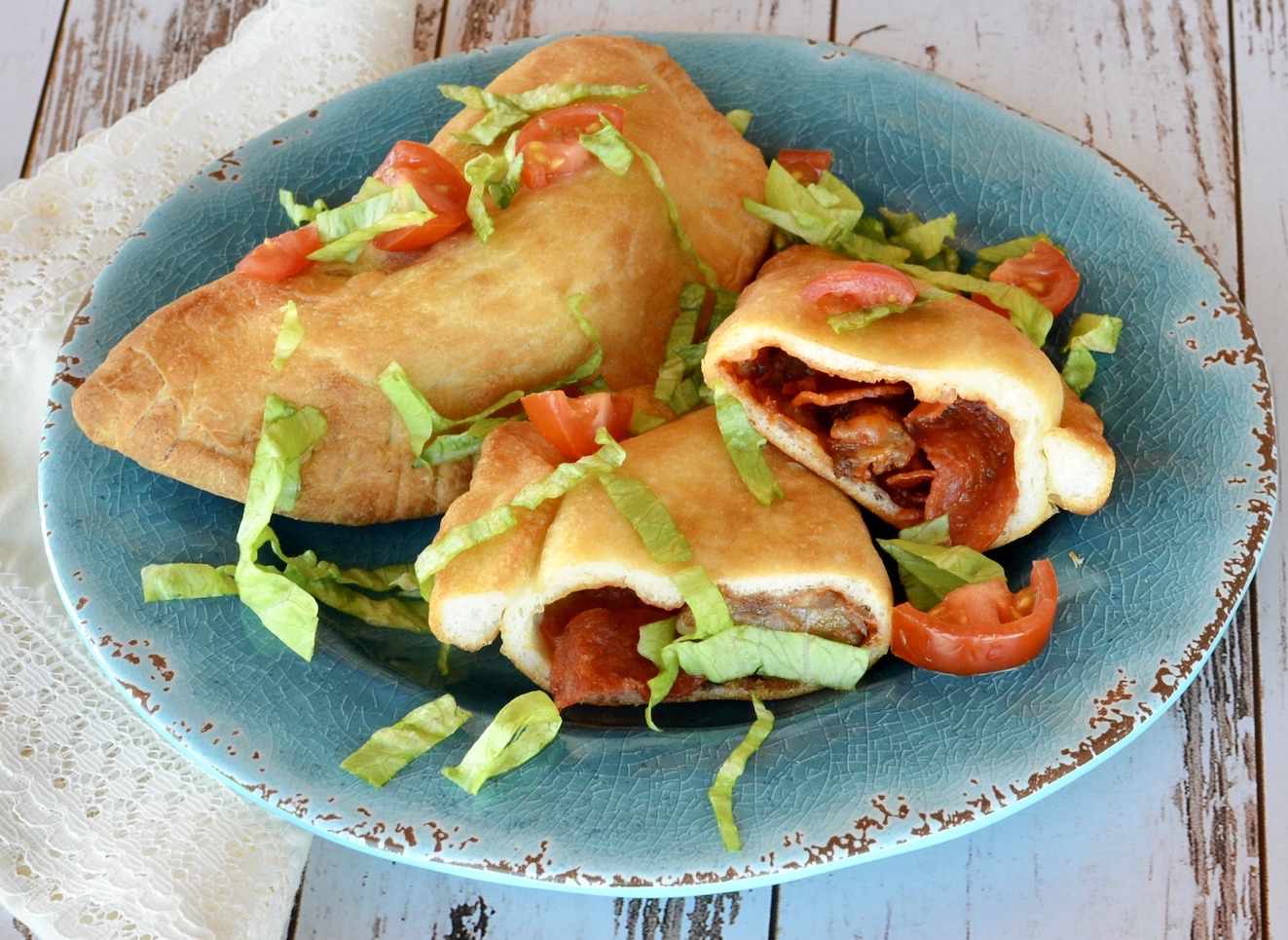 Air Fryer mini pizza calzones