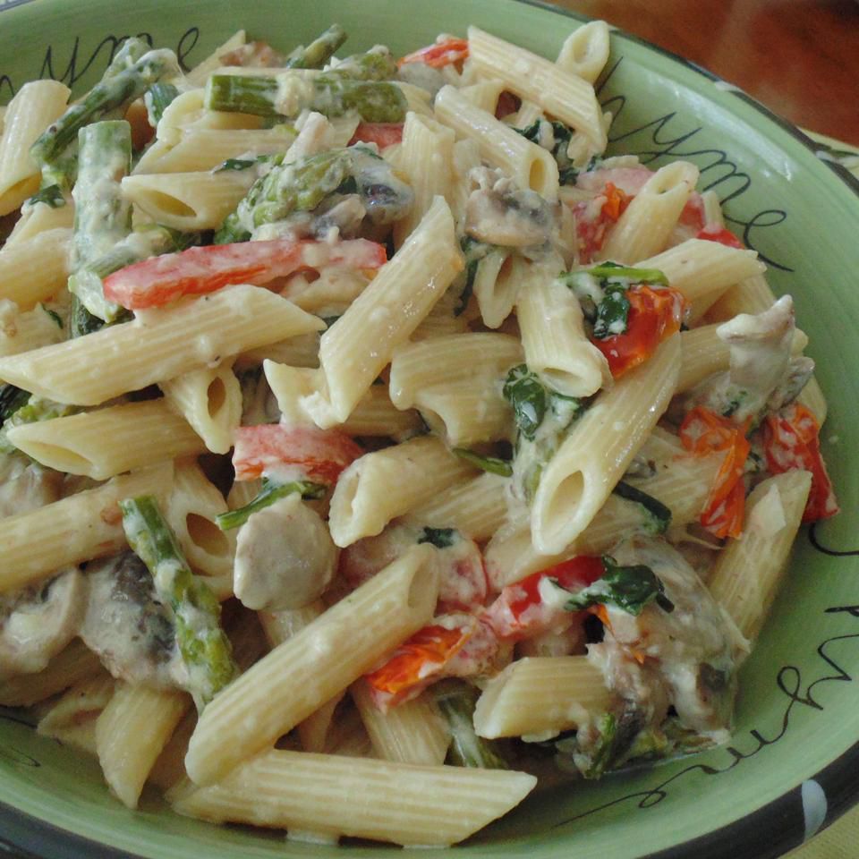 Kem penne pasta primavera