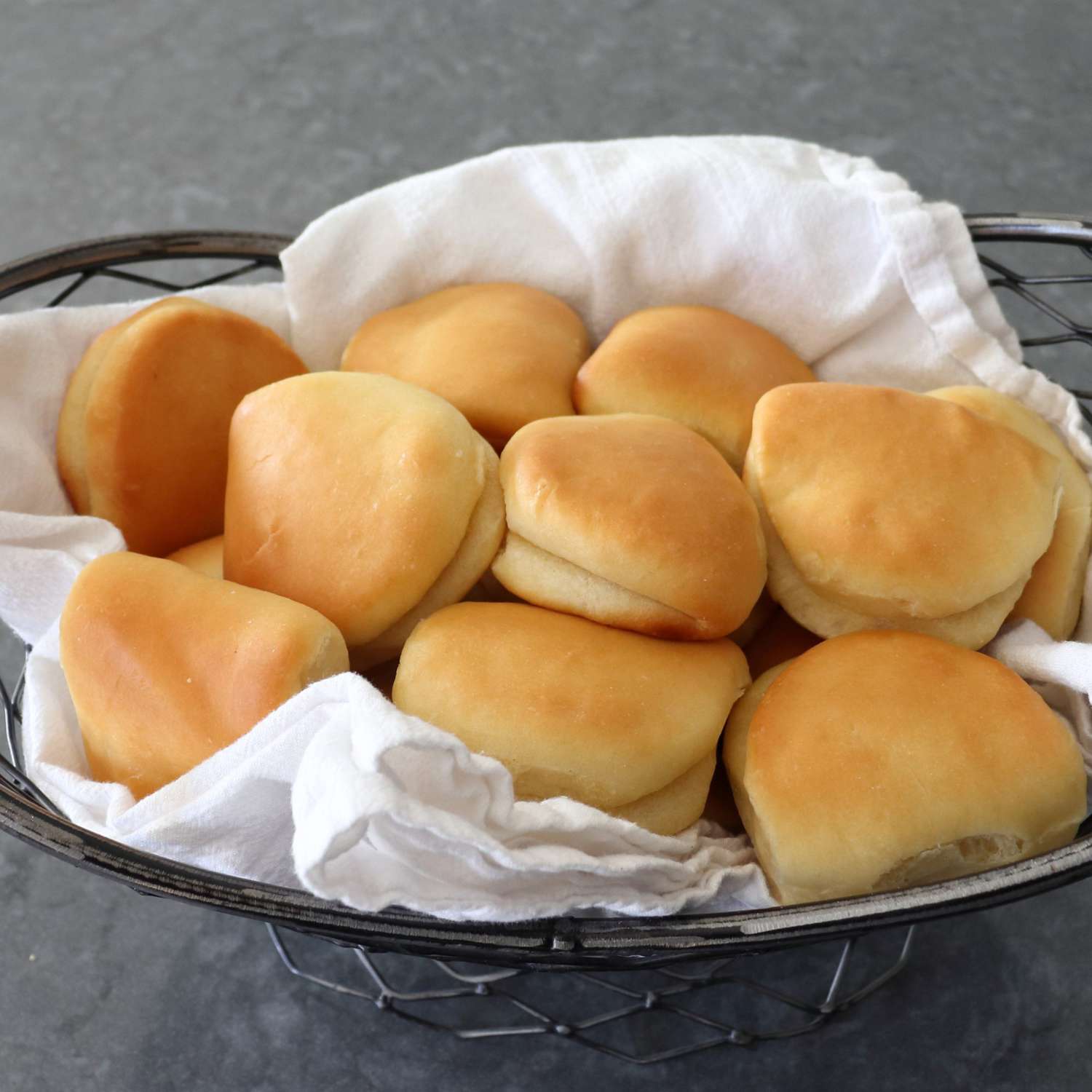 Đầu bếp Johns Parker House Rolls