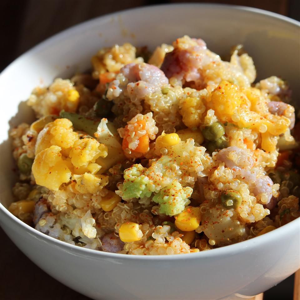 Salad quinoa lành mạnh