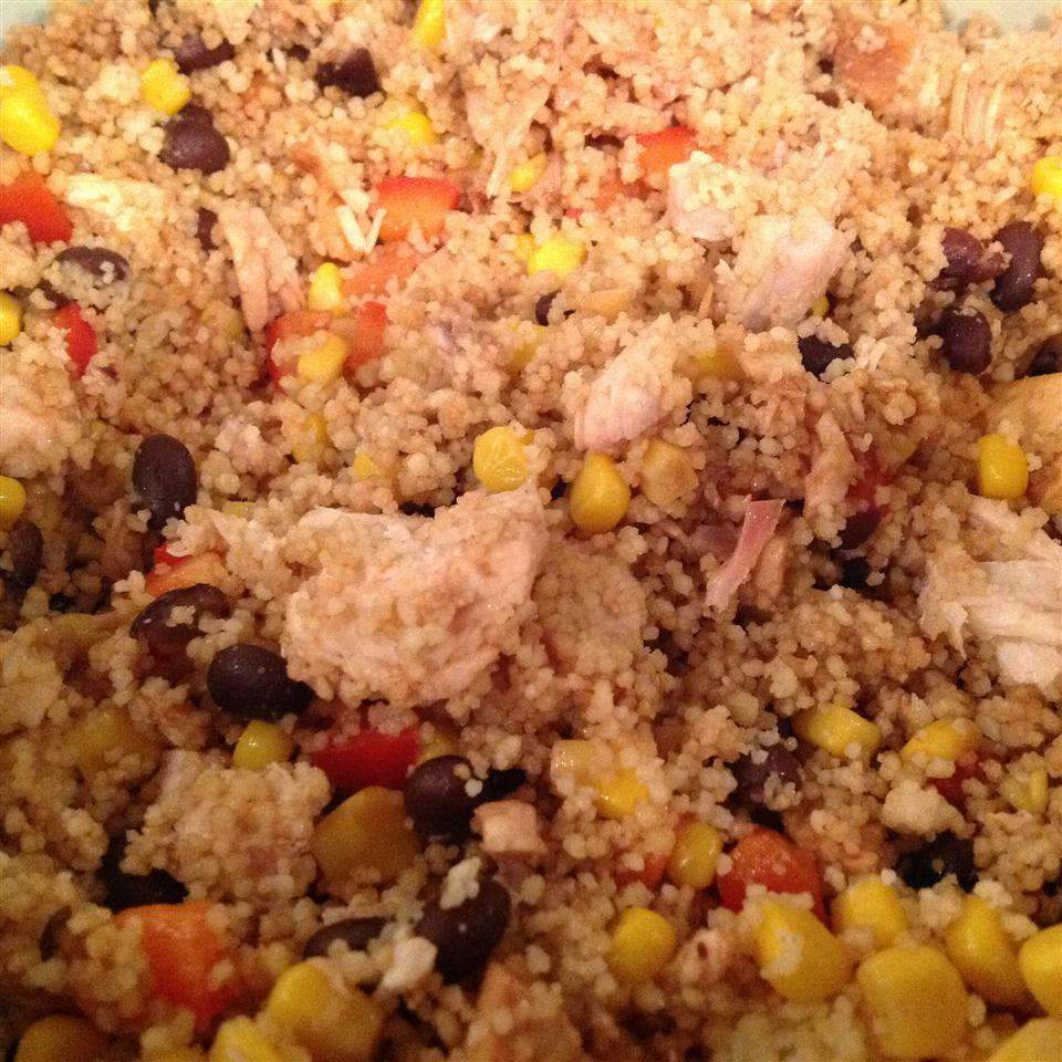 Salad gà Couscous, Corn và Black Bean