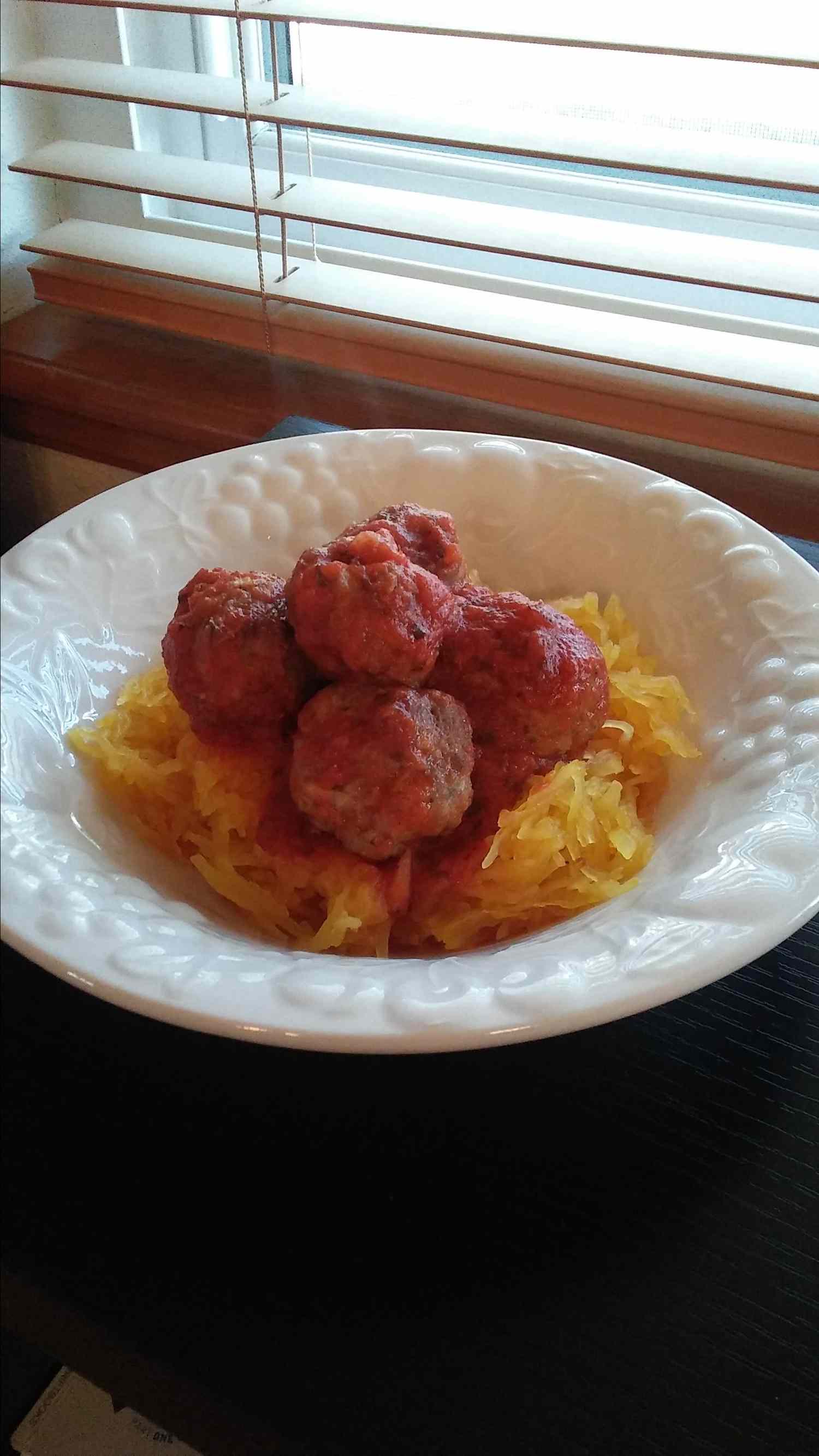 Whole30 Squashgett và Meatballs