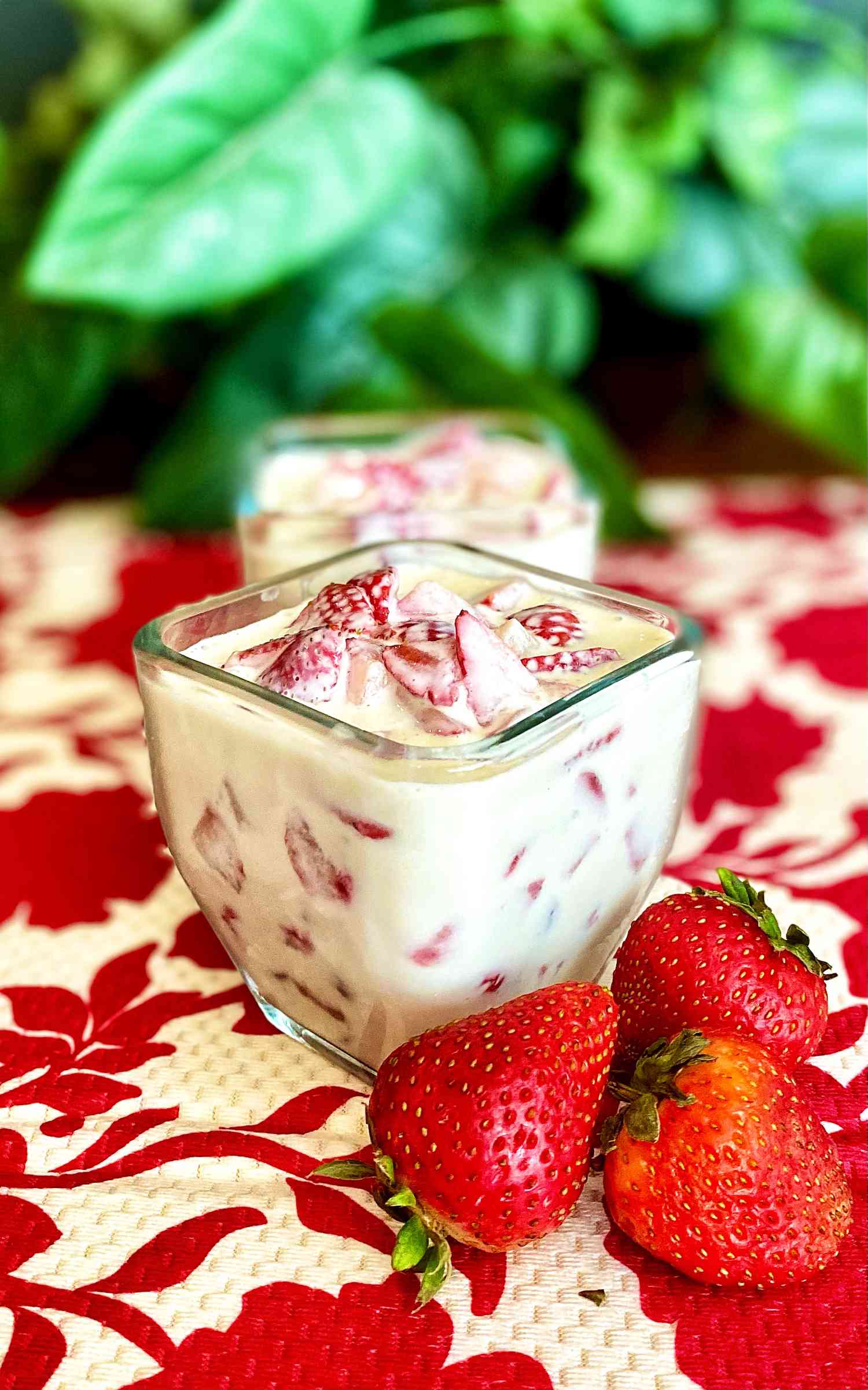 Fresas con crema (dâu tây và kem theo phong cách Mexico)