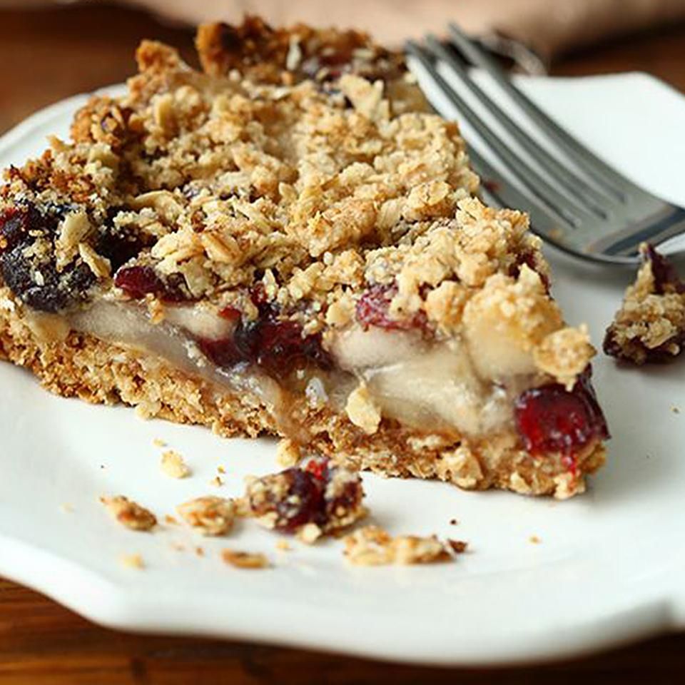 Apple apple berry crumble pie