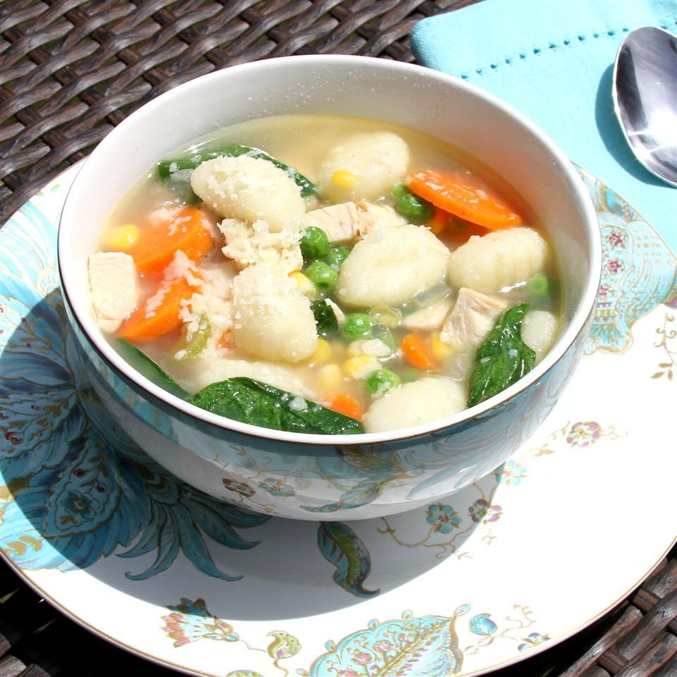 Súp gà và gnocchi dễ dàng