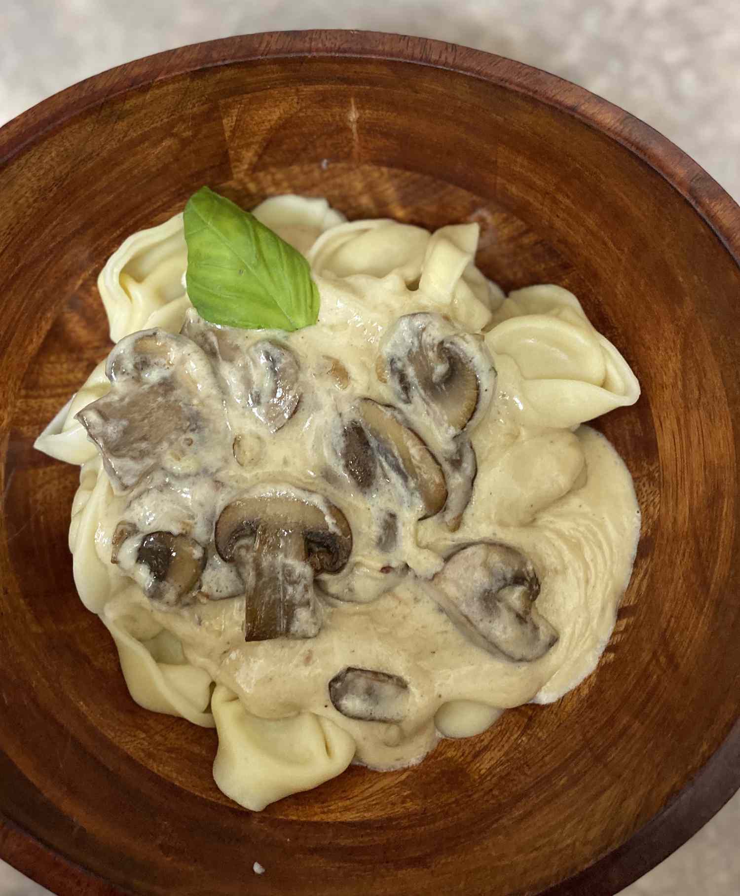 Nấm nhẹ hơn Tortellini Alfredo