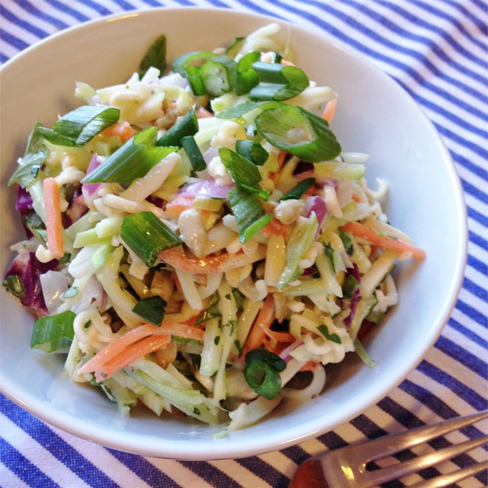 Donna Leighs Creamy Broccoli Slaw