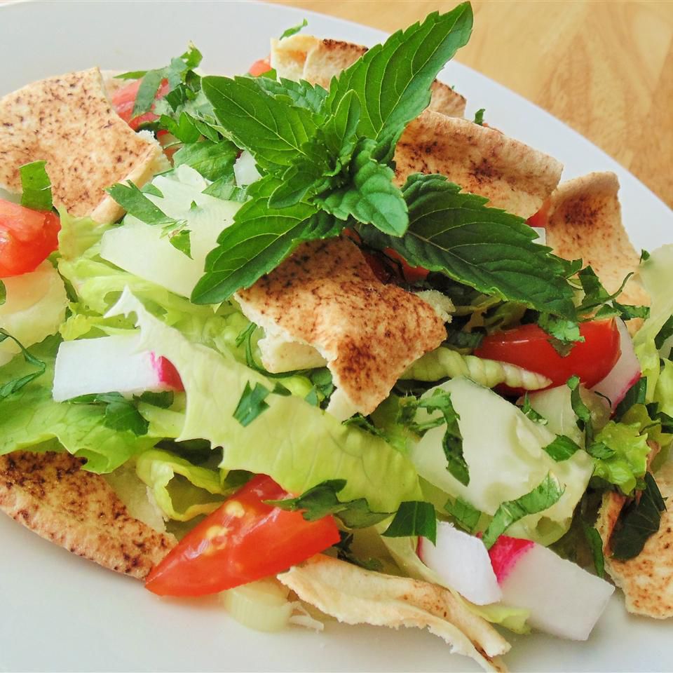 Lebanon Fattoush (salad bánh mì)