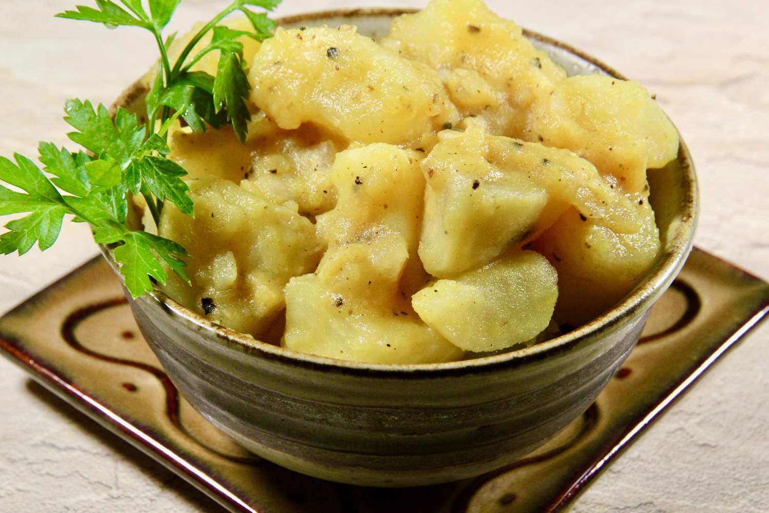 Schwabischer Kartoffelsalat (Salad khoai tây Đức - kiểu Swabian)