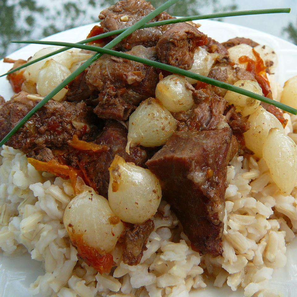 Thịt bò Stifado