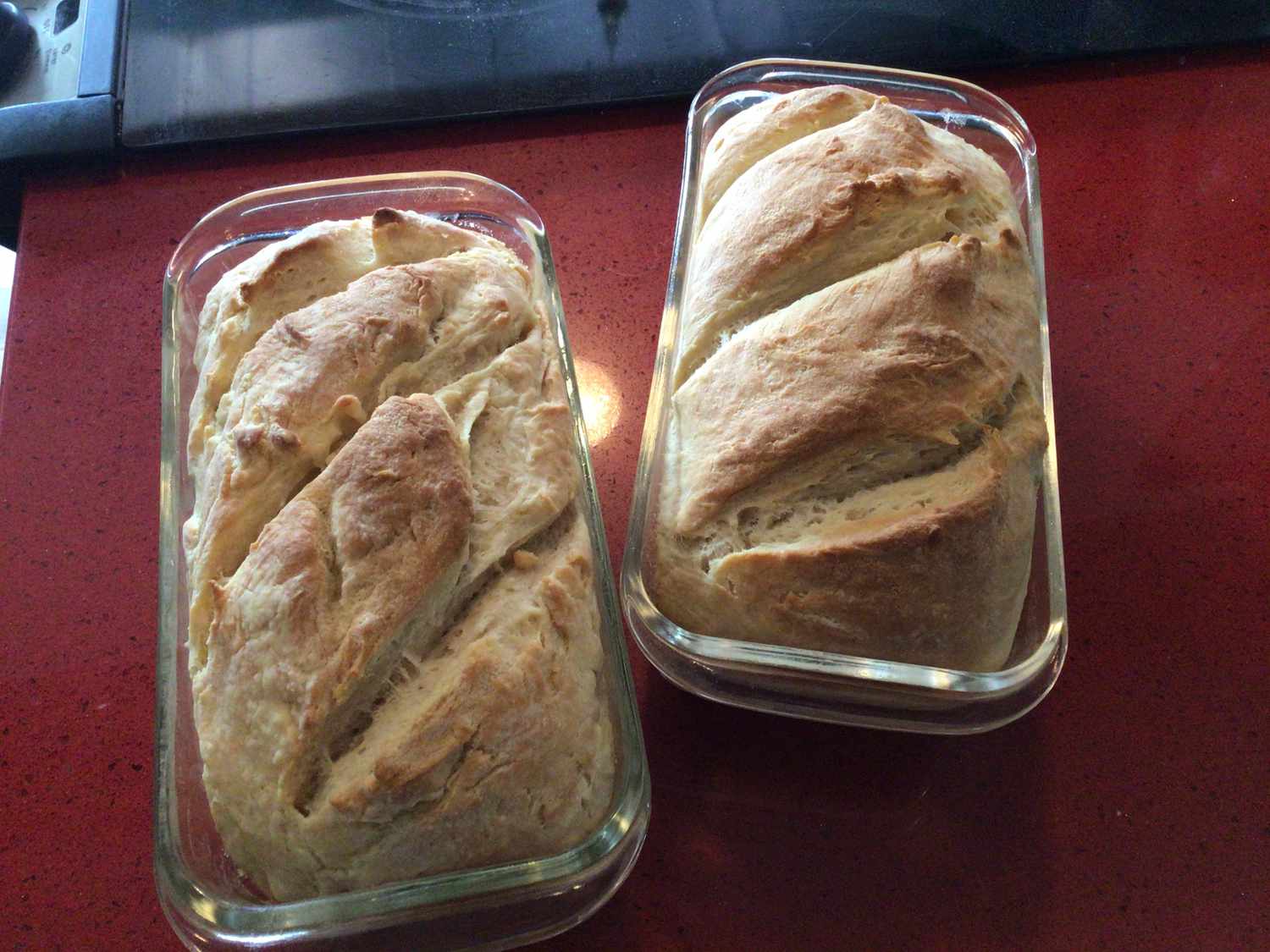 Bánh mì trắng ruy băng màu xanh