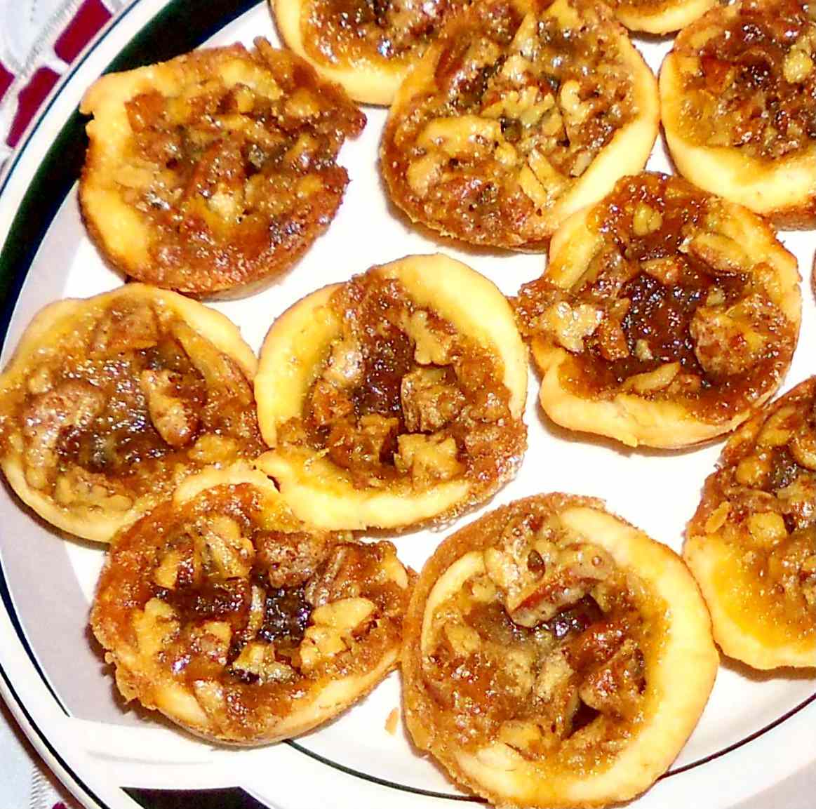 Pecan Pie cắn từ đầu