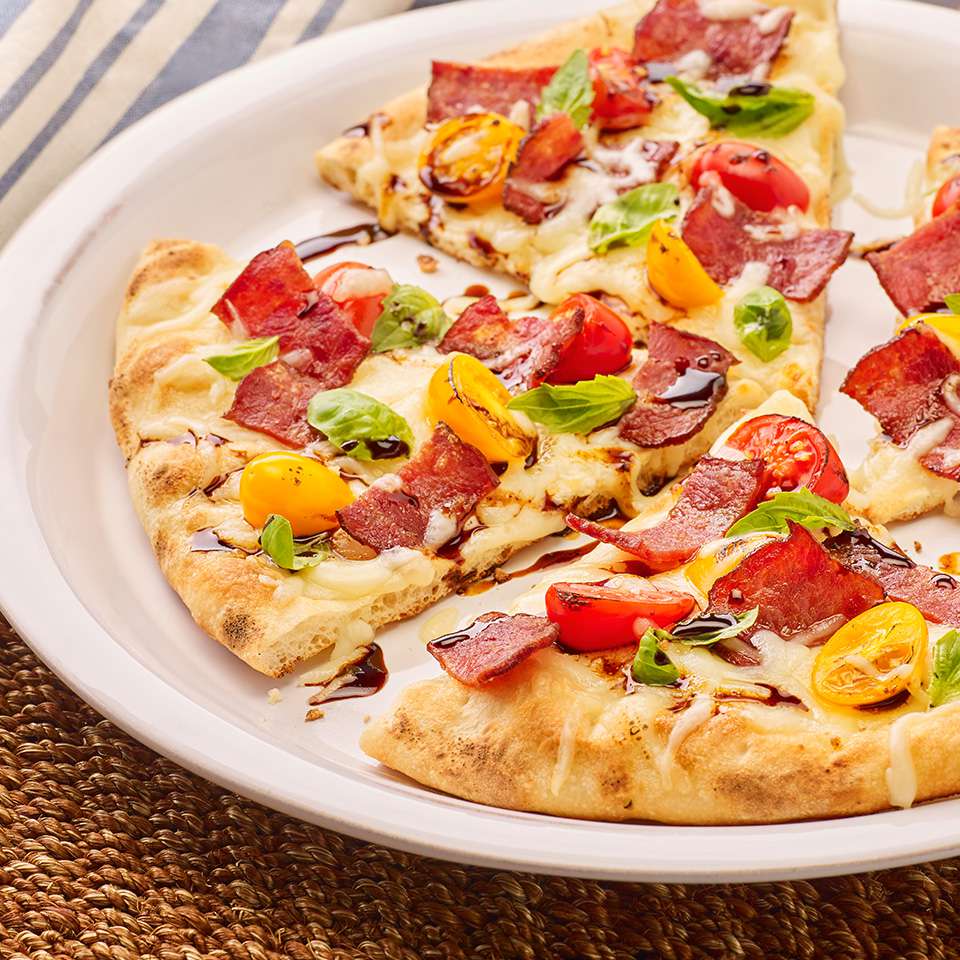 Gà tây thịt xông khói bánh pizza