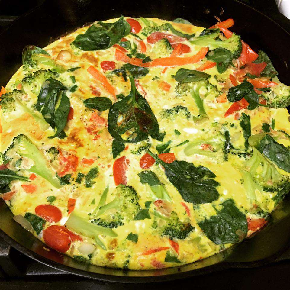 Frittata với rau xanh còn lại