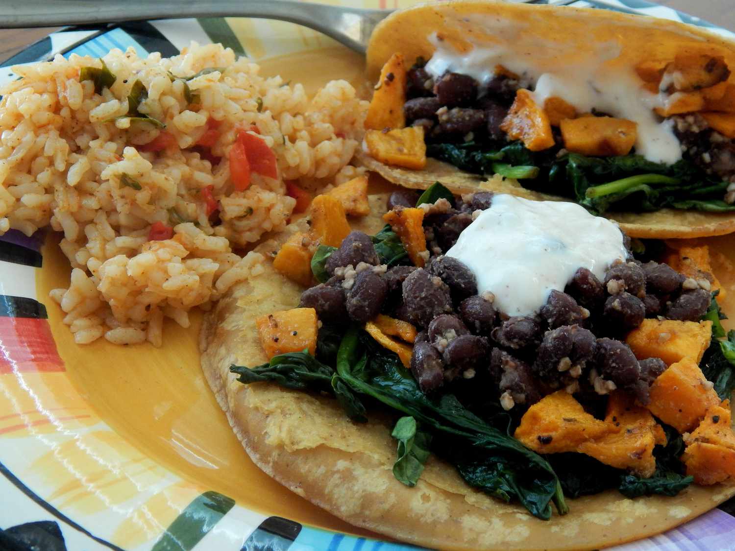 Butternut Squash và Black Bean Tostadas