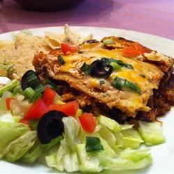 Gà nhiều lớp và thịt hầm enchilada đậu đen