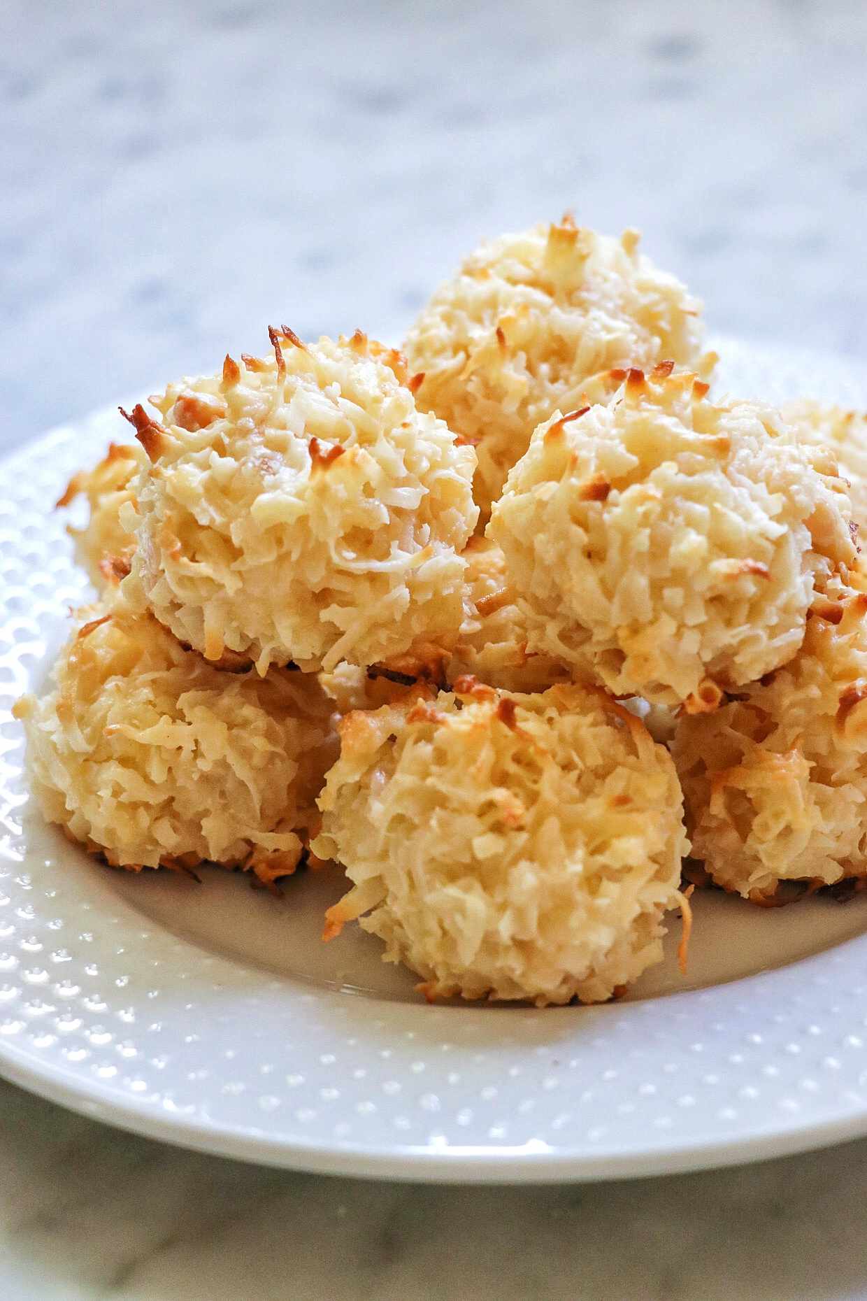 Pina Colada Macaroons