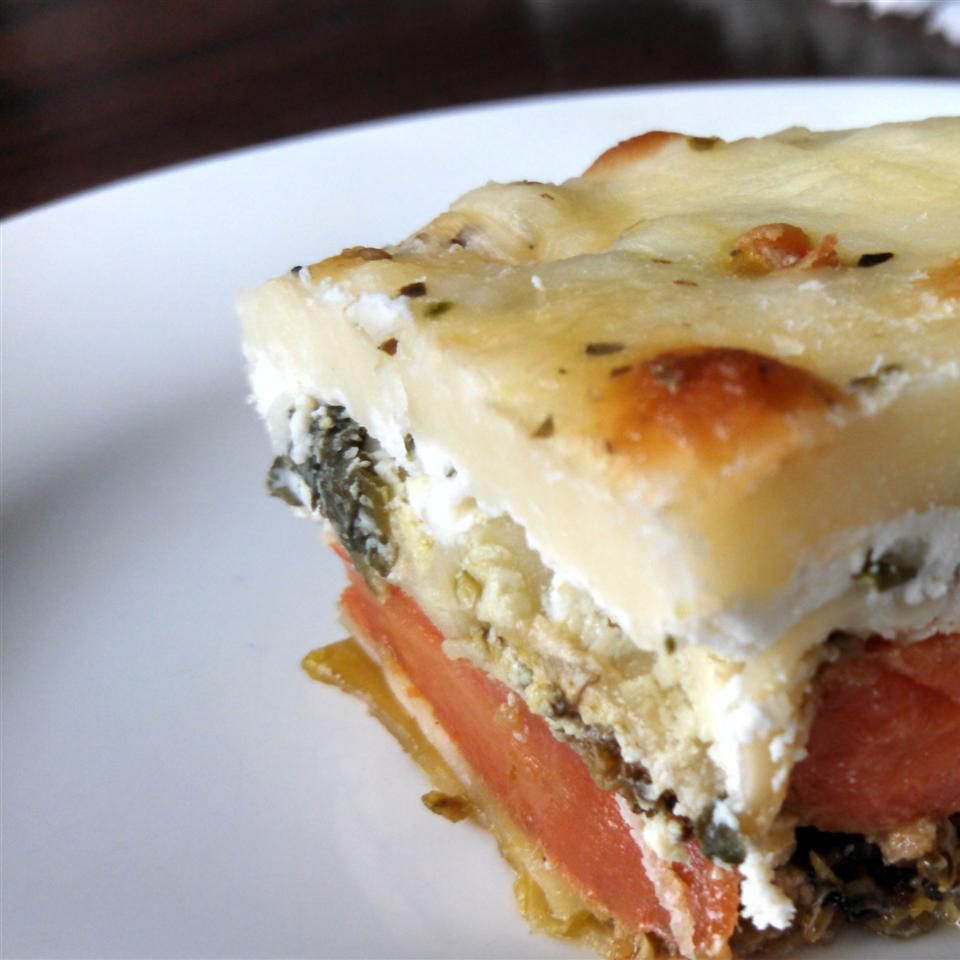 Lasagna rau nướng với nước sốt pesto