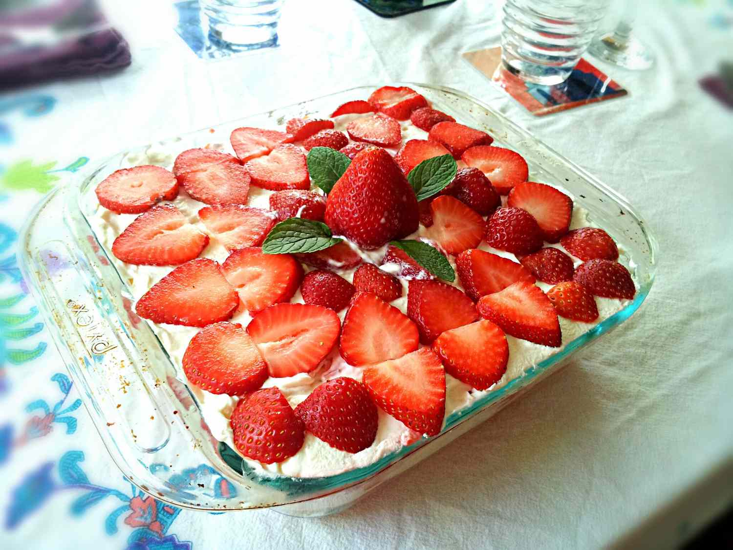 Strawberry tiramisu không có trứng