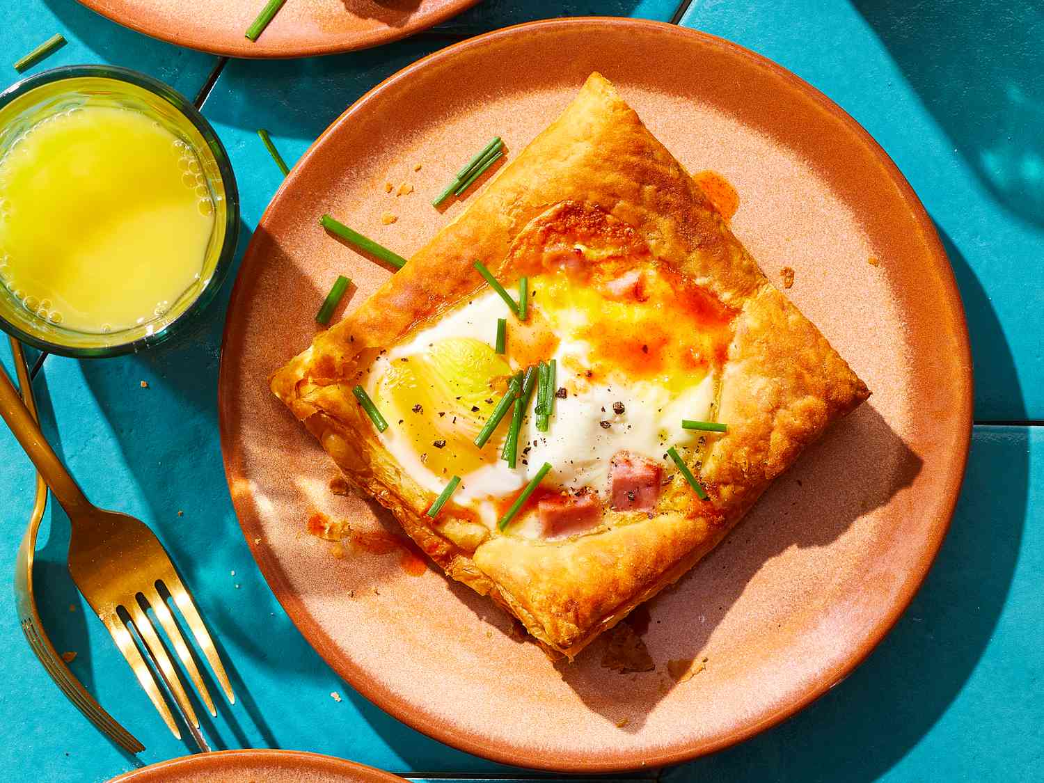 Air Freder Breakfast Toad-In-the Hole Tarts