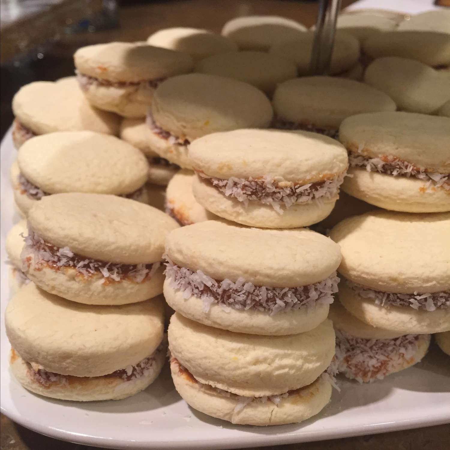 Bánh sandwich không có gluten với Dulce de Leche (Alfajores)