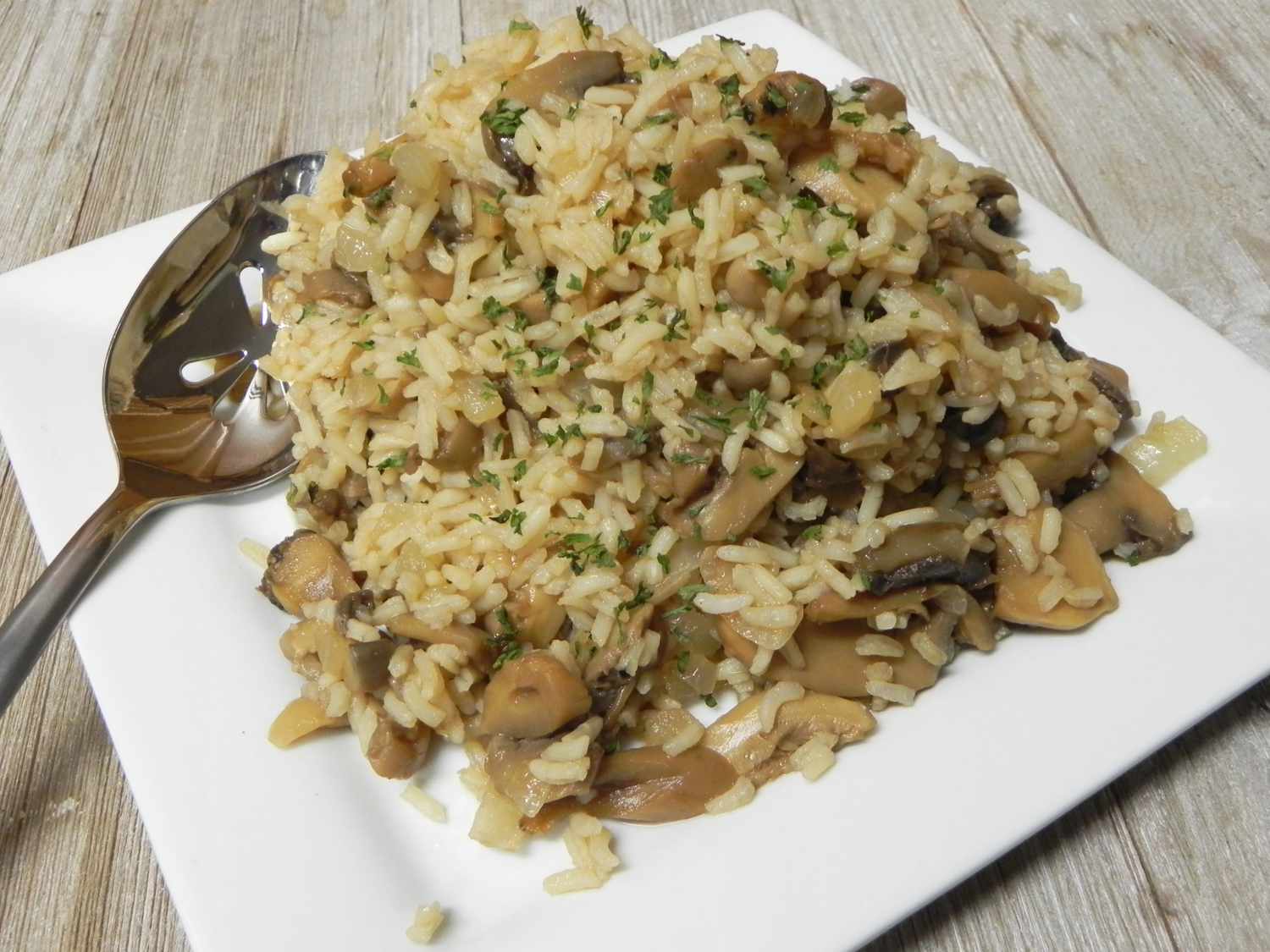Nấm và gạo pilaf