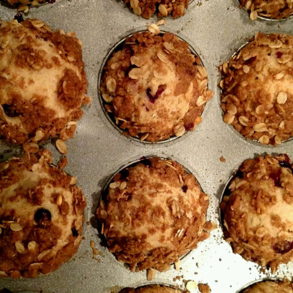 Whole Wheat Huckleberry Crumbins