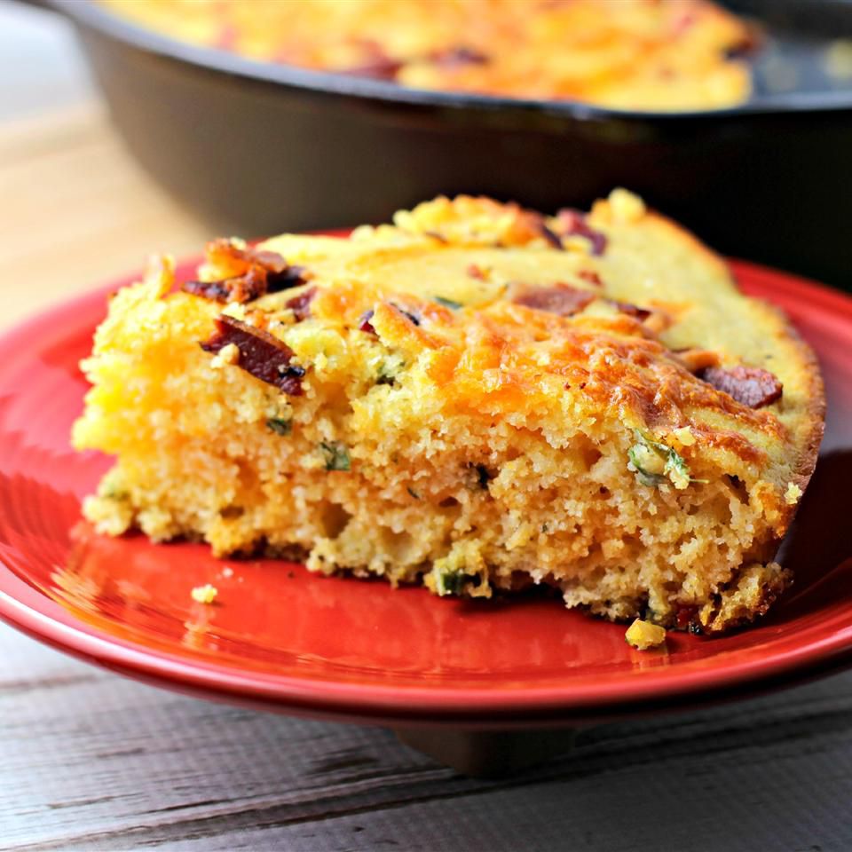 Cheesy Bacon Jalapeno Skillet Cornbread