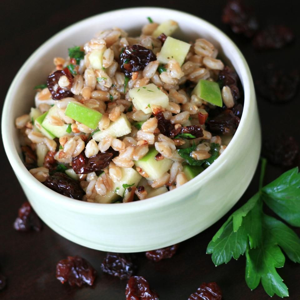 Salad farro anh đào với vinaigrette ngọt