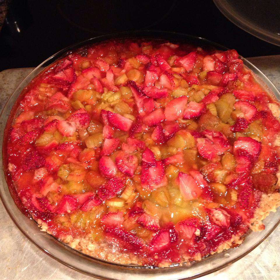 Giải thưởng đầu tiên Strawberry Rhubarb Crisp