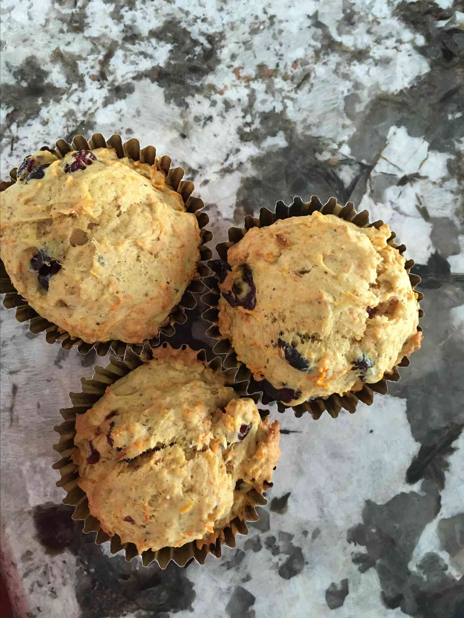 Carrot và Cranberry Buffins