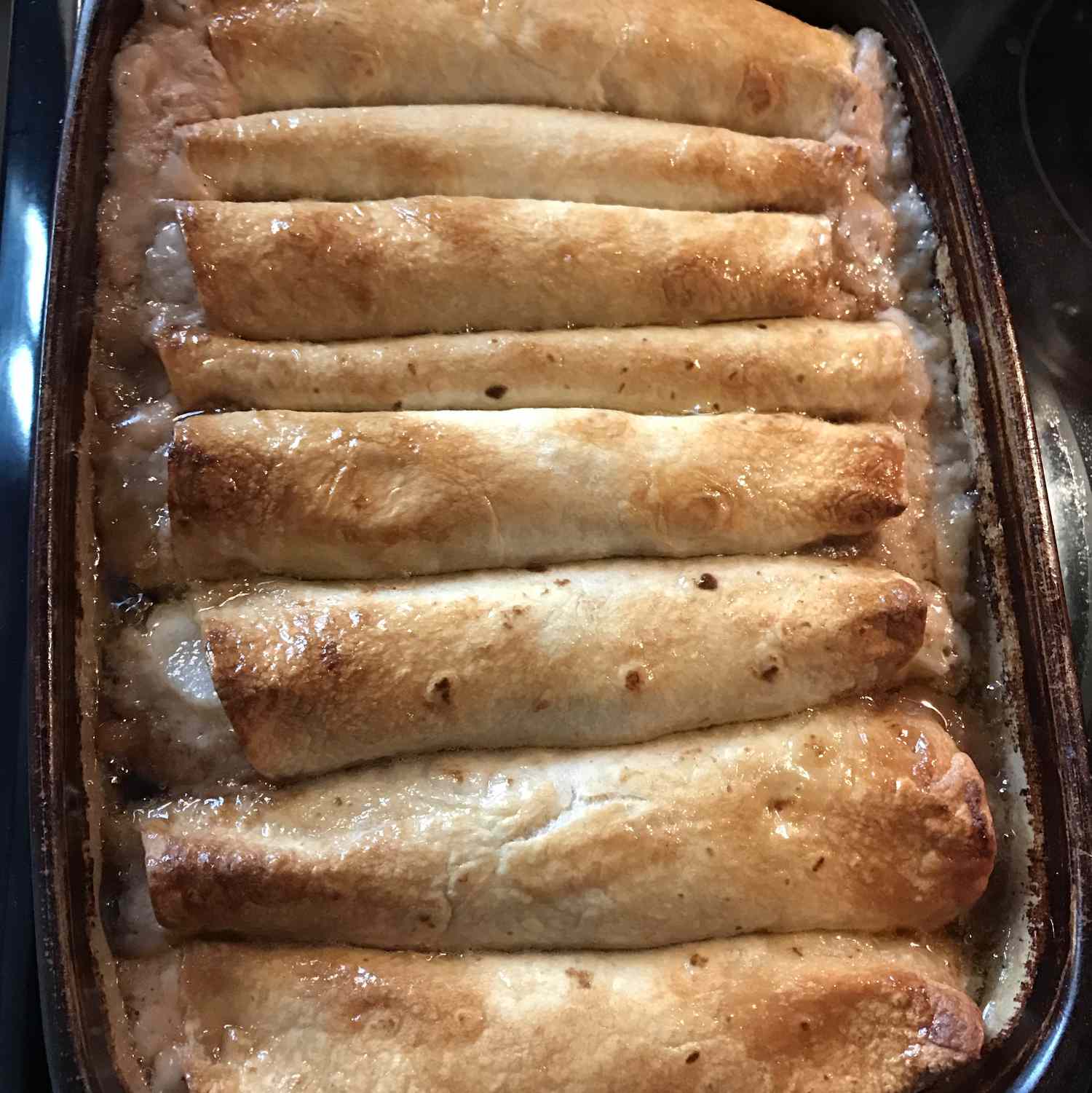 Dễ dàng món tráng miệng enchilada của Apple