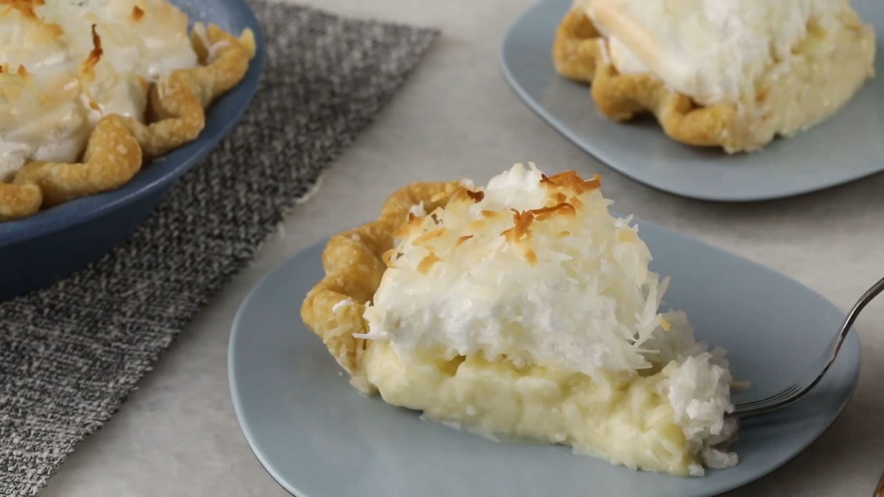 Kem dừa meringue pie