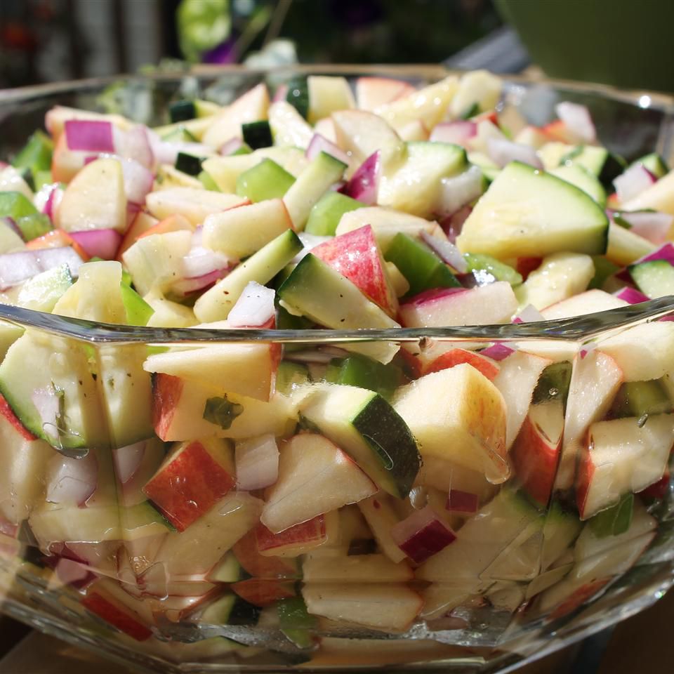 Salad táo và zucchini